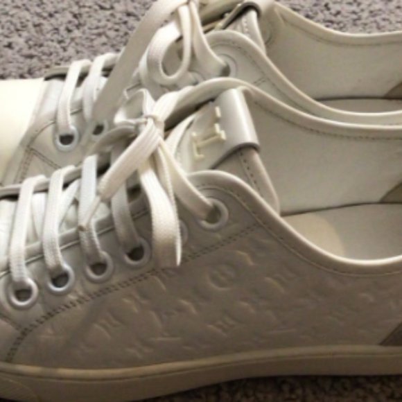 sneakers - Picture 2 of 2